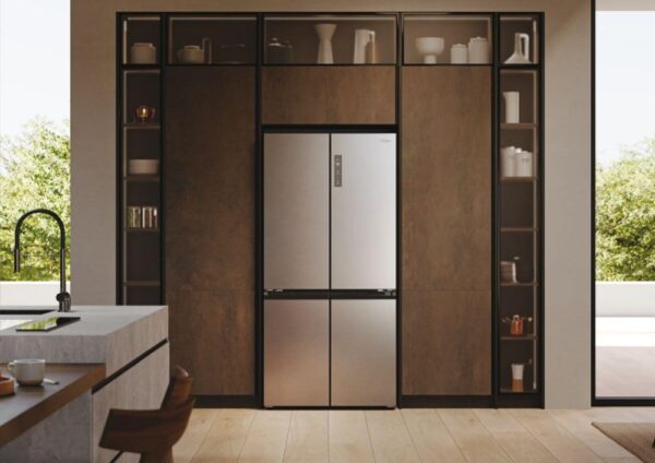 grynais réfrigérateur 4 portes hcr3818enmm